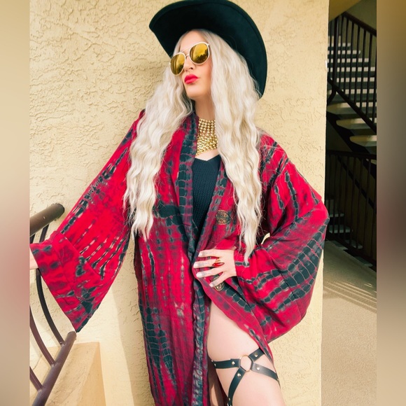 KALI RED LUXURY LONG KIMONO - Picture 9 of 10